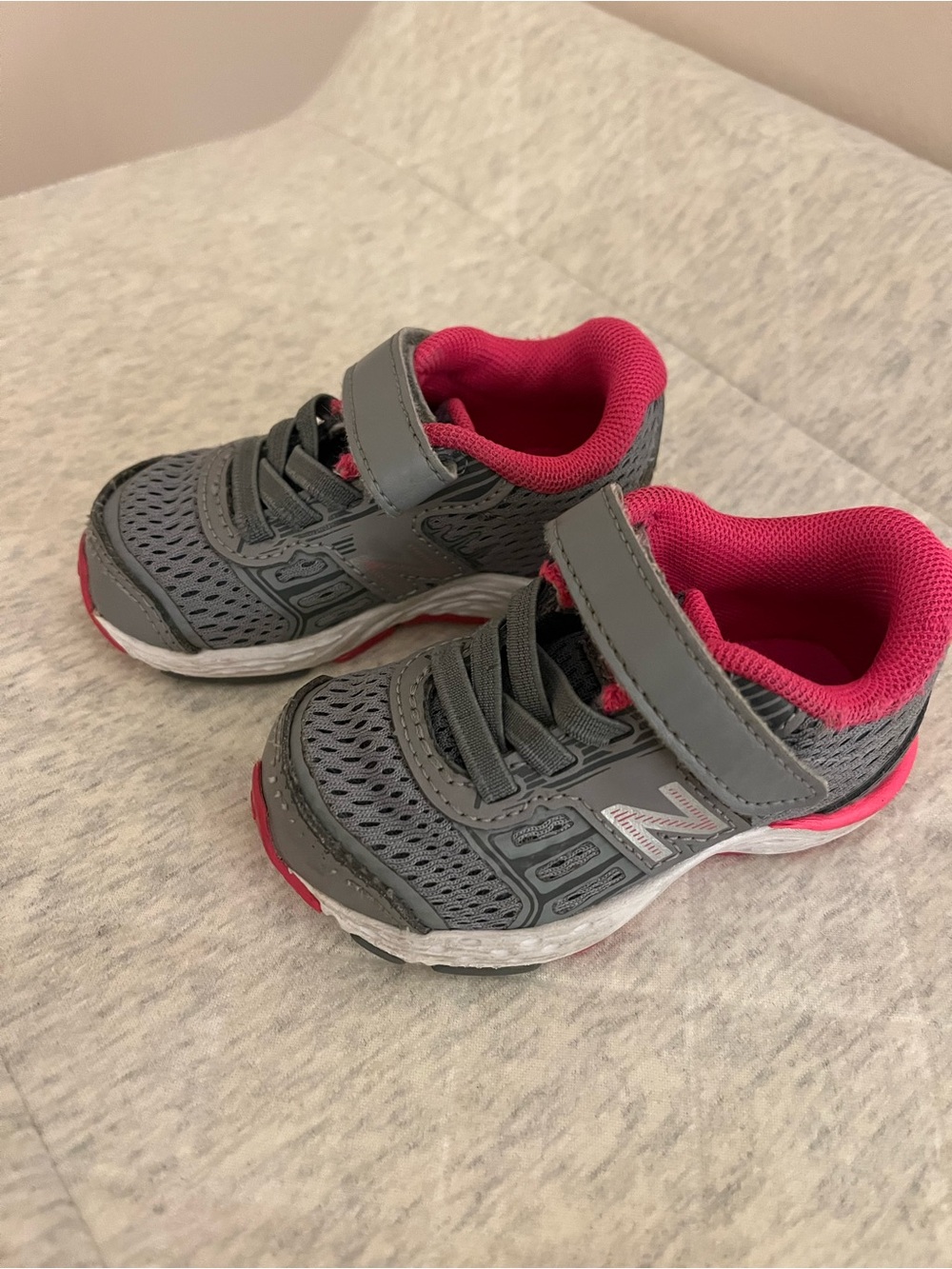 New Balance Gray and Pink toddler Sneakers